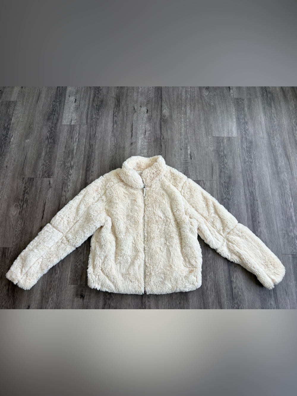 Women’s Patagonia Faux Fur Zippered Jacket L